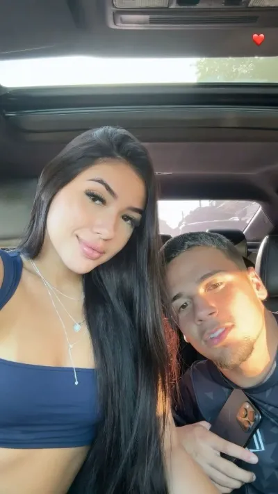 Foto gerada — casal